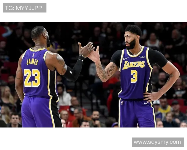 湖人双喜临门：6连胜坐稳西部第二 三巨子86分进杯赛八强冲冠